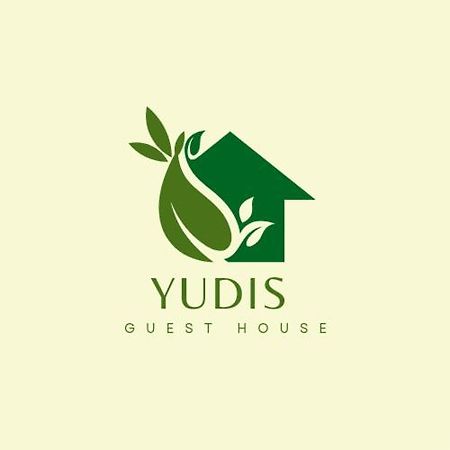 Yudis Guest House Ubud Exterior foto